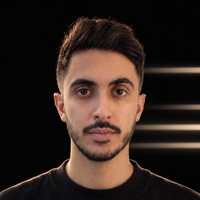 Parsa Farahani